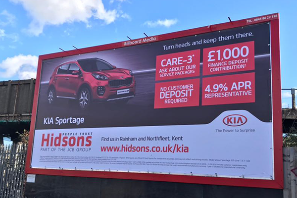 billboard-advertising-strategies-to-learn-from-car-dealerships