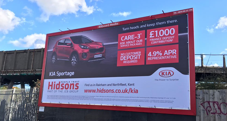 billboard-advertising-strategies-to-learn-from-car-dealerships